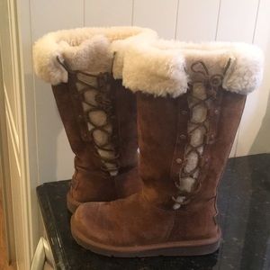 UGG AUSTRALIAN BOOTS SIZE 7